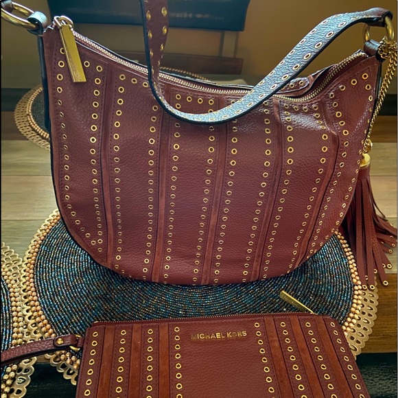Michael Kors Handbags - Michael Kors purse & wallet